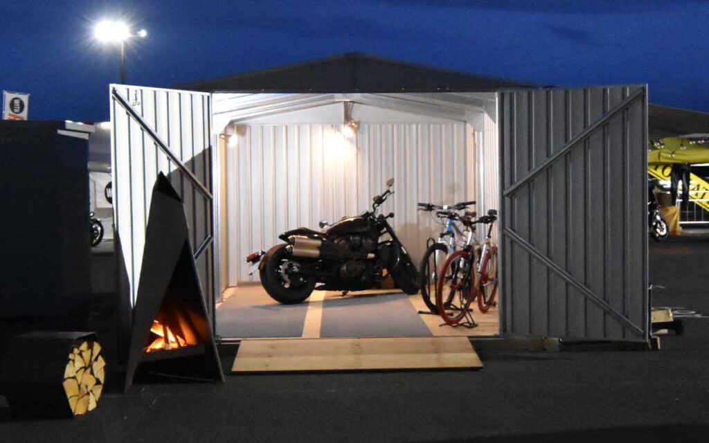 自転車が入る物置