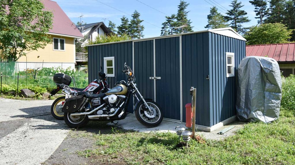 バイクガレージ