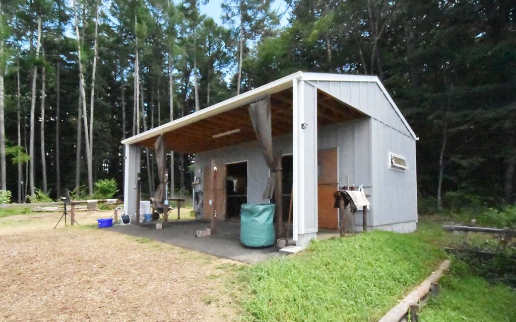 馬小屋