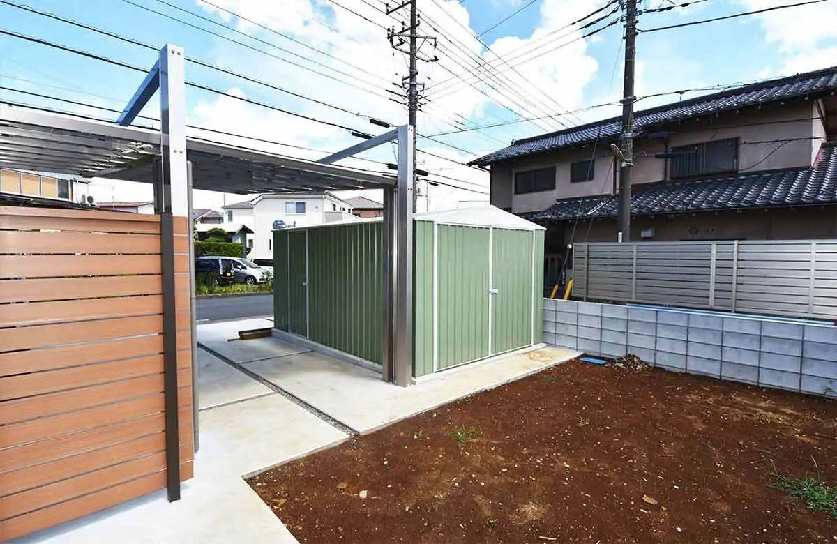 大型物置の若草色を初めてご紹介します！