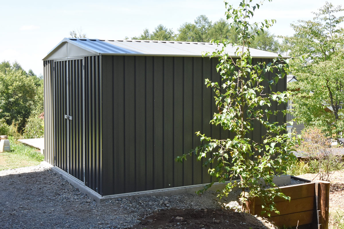 グレーのユーロ物置であなたの家をモダン&おしゃれに