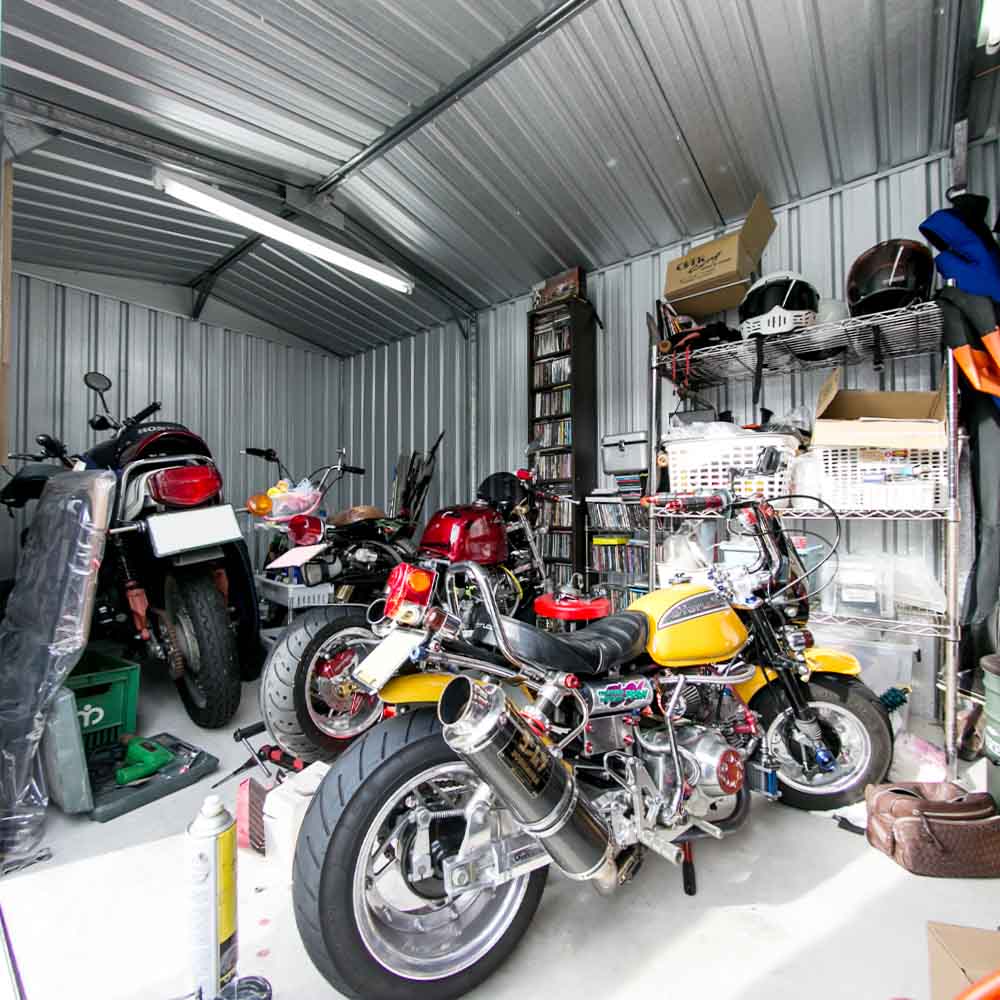 バイクガレージ